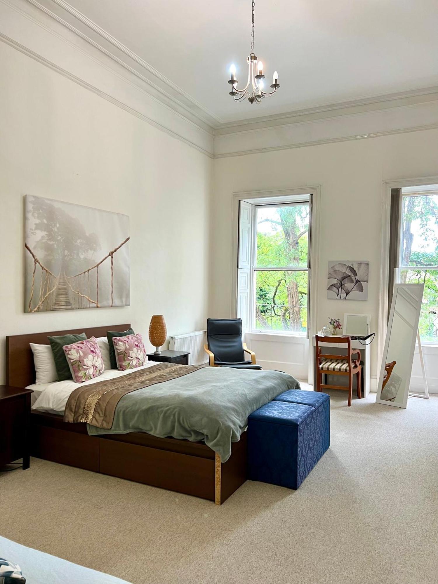 Grosvenor Apartments In Bath - Great For Families, Groups, Couples, 80 Sq M, Parking Zewnętrze zdjęcie